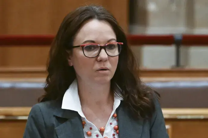 szt mti koszticsakszilard