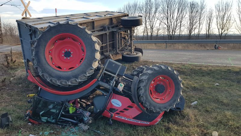 traktor baleset