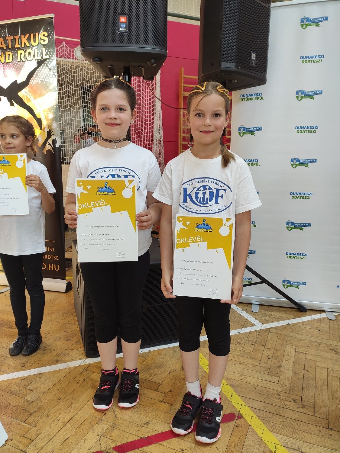 Prepuk Nóra, Koncz Anna