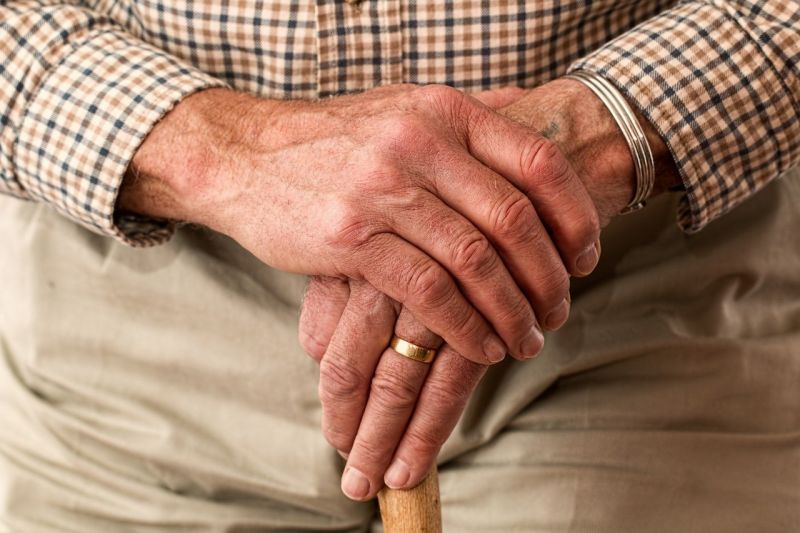elderly-981400_1280 (1)