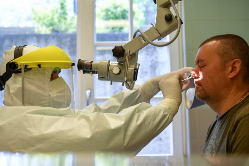 koronavirus-mti-maszki-mintavetel-teszt-368100