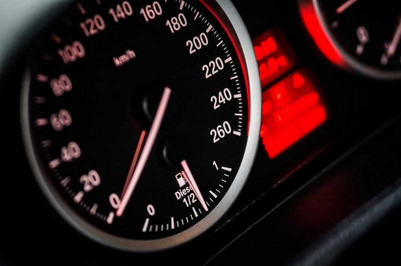 speedometer-1249610_1280
