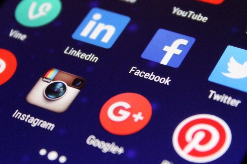 facebook-pixabay