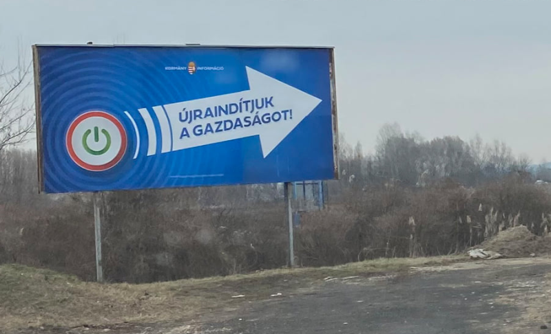 kormany-plakát-facebook