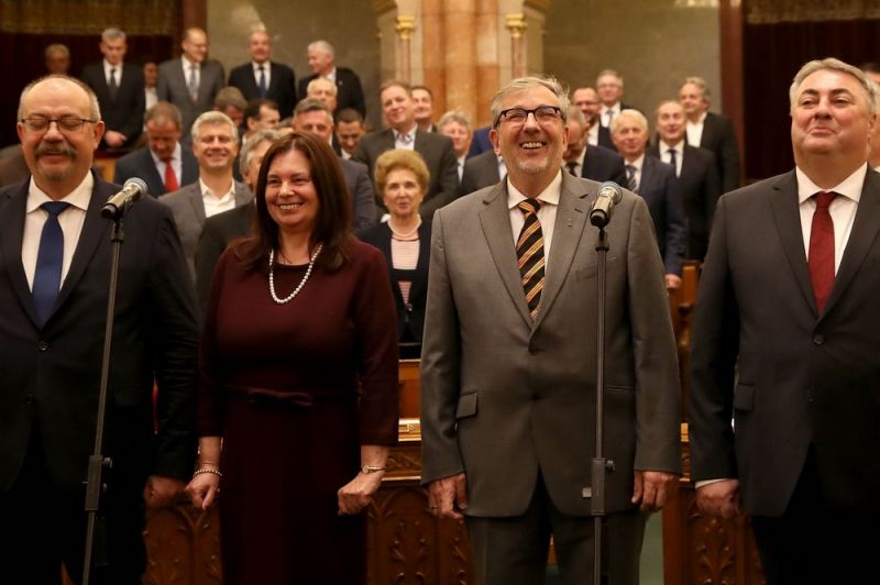 mediatanacs_eskutetel20191110-2048x1149