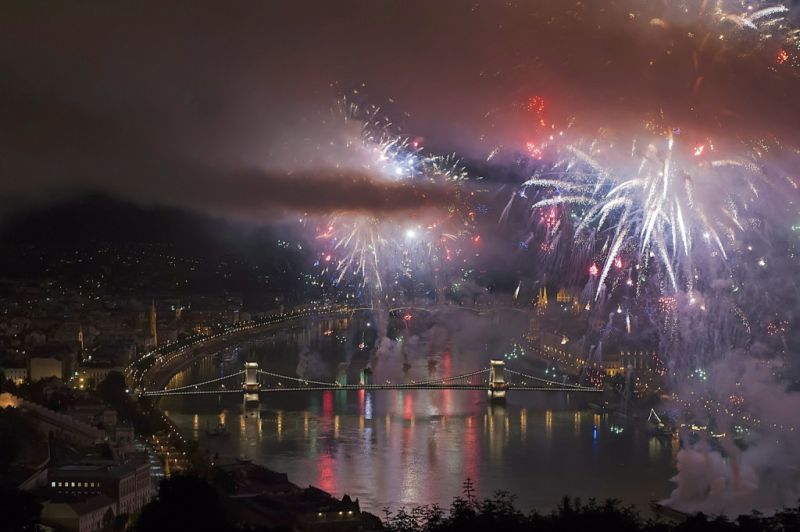 tűzijáték-mti-lakatos-péter