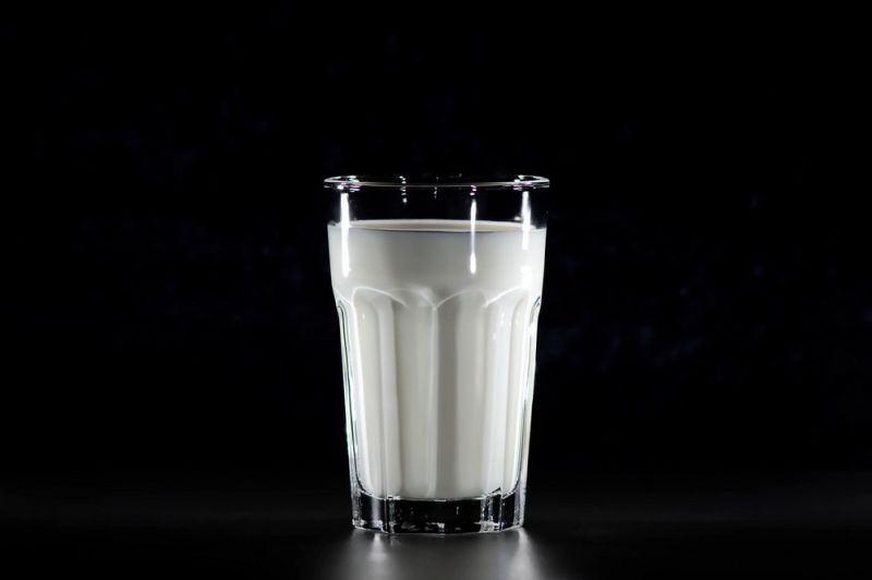 glass-3903677_1280
