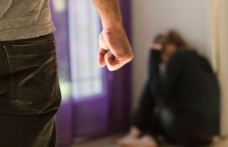 domestic-abuse-768