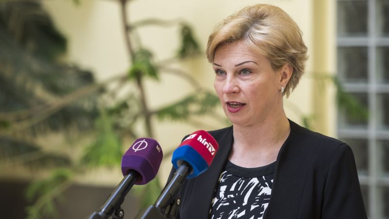 ljubov-nepop-mti-mónus-márton